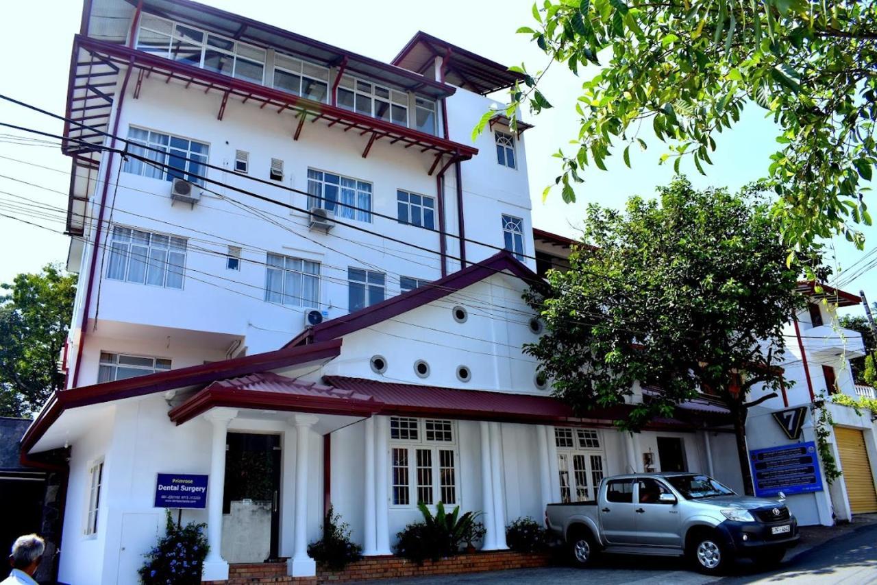 Smile Hub Kandy -Youth Hostel- Kültér fotó